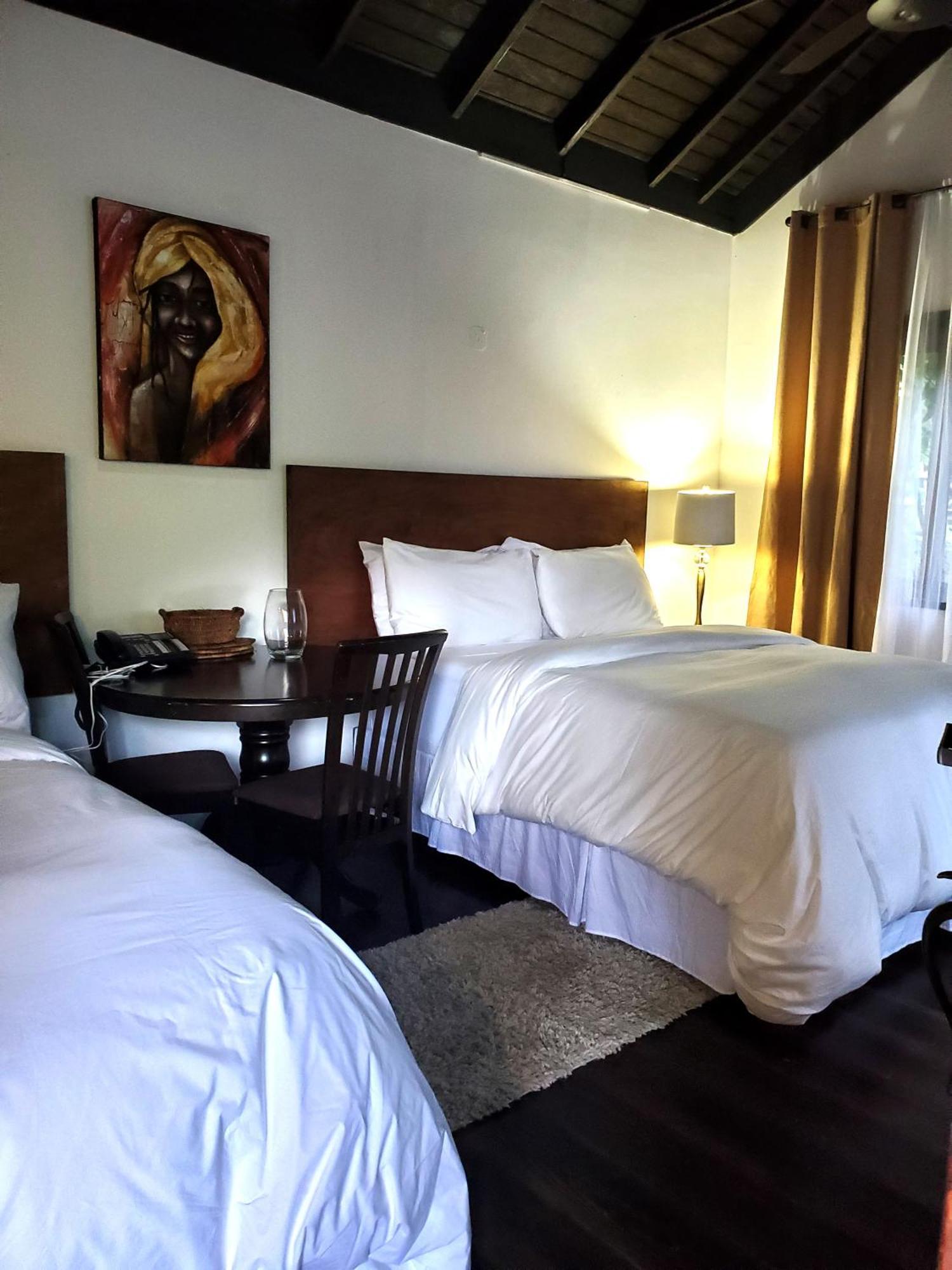 Serendipity Holistic Resort Spa คิงส์ตัน ภายนอก รูปภาพ